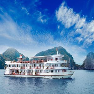 Cristina Diamond Cruise